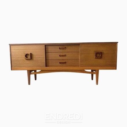 Mid-century modern tálalószekrény teak — Mogens Kold, 1962
