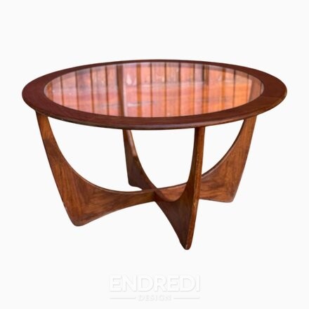 Mid-century modern teak és üveg dohányzóasztal — Victor Wilkins — G-Plan, 1960-as évek
