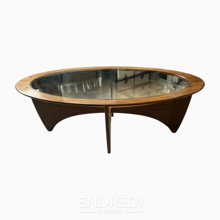Ovális Astro dohányzóasztal teak — üveglap — Victor Wilkins — G-Plan, 1960-as évek